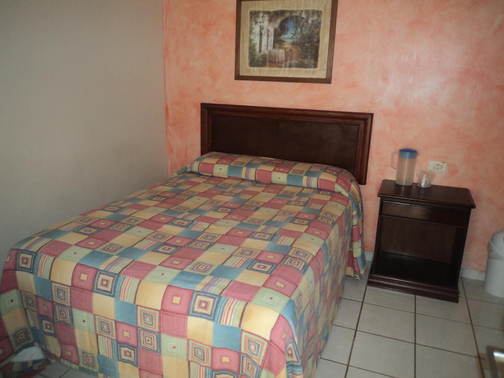 Hotel California Navojoa Zimmer foto